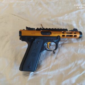 pistolet ruger IV calibre 22 lr